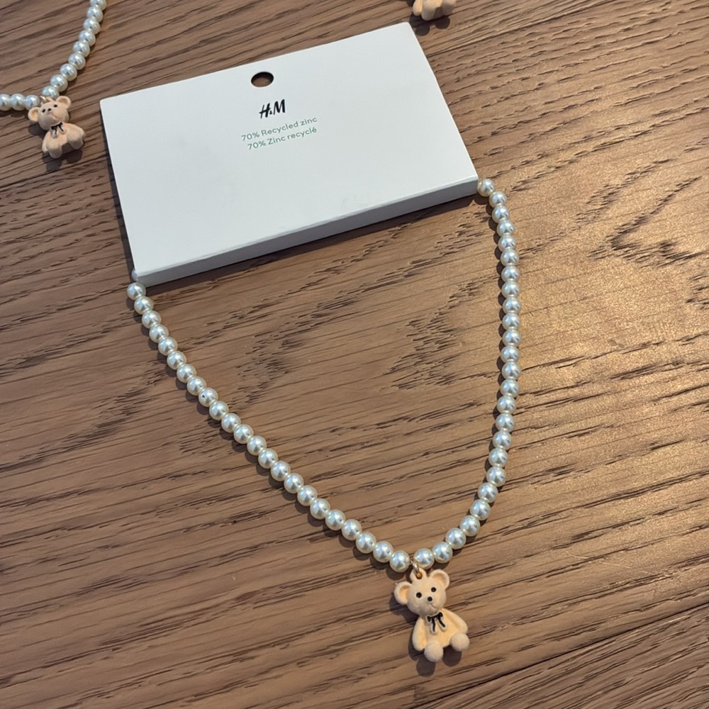 Set of 3 H&M Kids Pearl Necklaces with Teddy Bear Pendant.